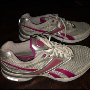 Reebok Easy Tone - LIKE NEW